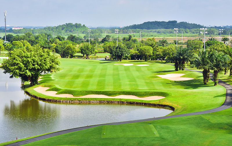 Long Thanh Golf Resort - one of the largest and most beautiful golf courses in Vietnam