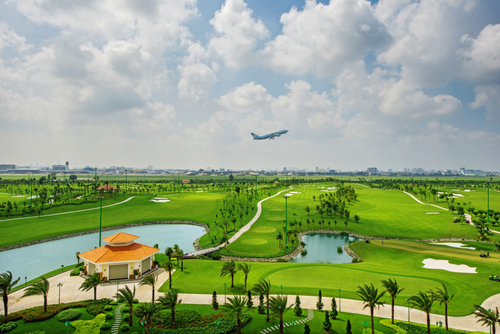 Tan Son Nhat Golf Course offers you breathtaking and magical beauty and and unique perspective