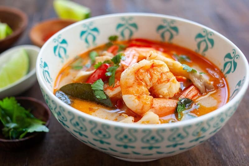 Soup Tom Yam is a typically Thai blend of spices.